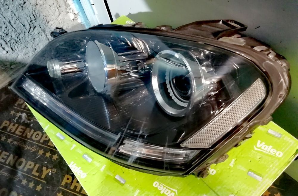 Фар фарове за Mercedes ML W164 / Мерцедес МЛ W164 Black Edition.