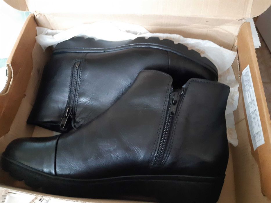 5чифта Bata естествена.кожа