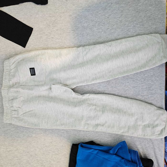 Лот дрешки за 6 години