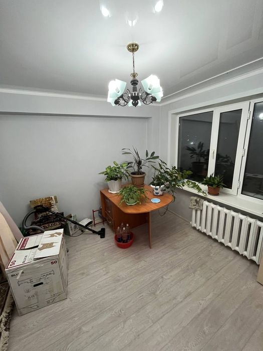 Продам квартиру 4 комнатную