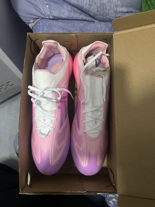 Сотилади F50 42размер