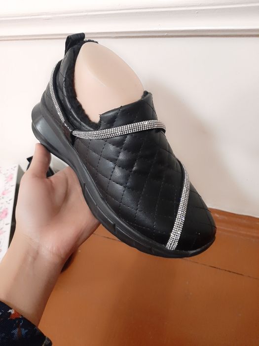 Yangi modniy qiwki obuv