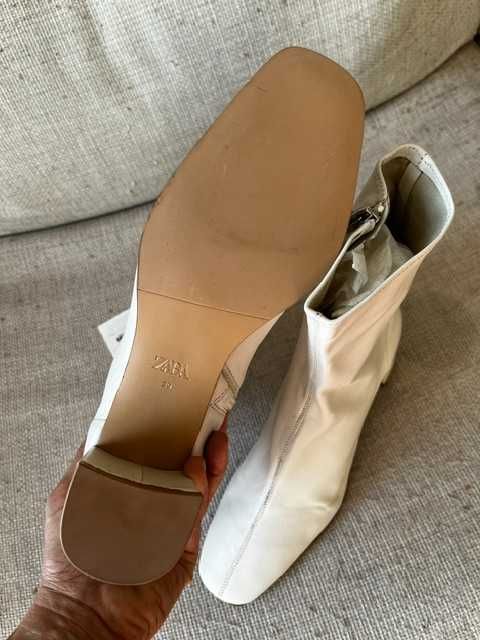 Естествена кожа нови дамски боти Zara, 39 номер