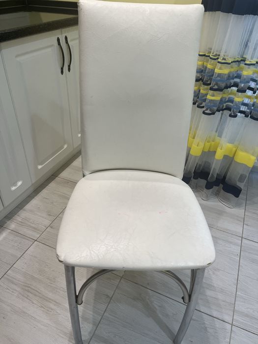 Обеденный стол со стульями, белый современный