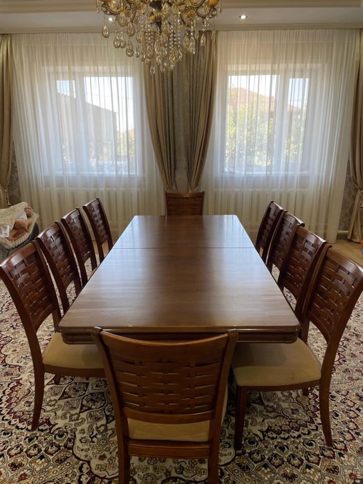 Продам стол со стульями 10 стульев
