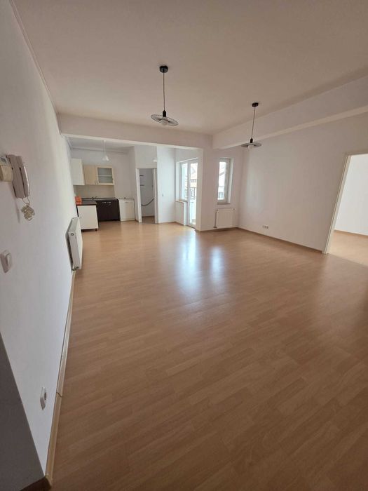 Locuinta Spatioasa  3-Camere in Centru Satu Mare