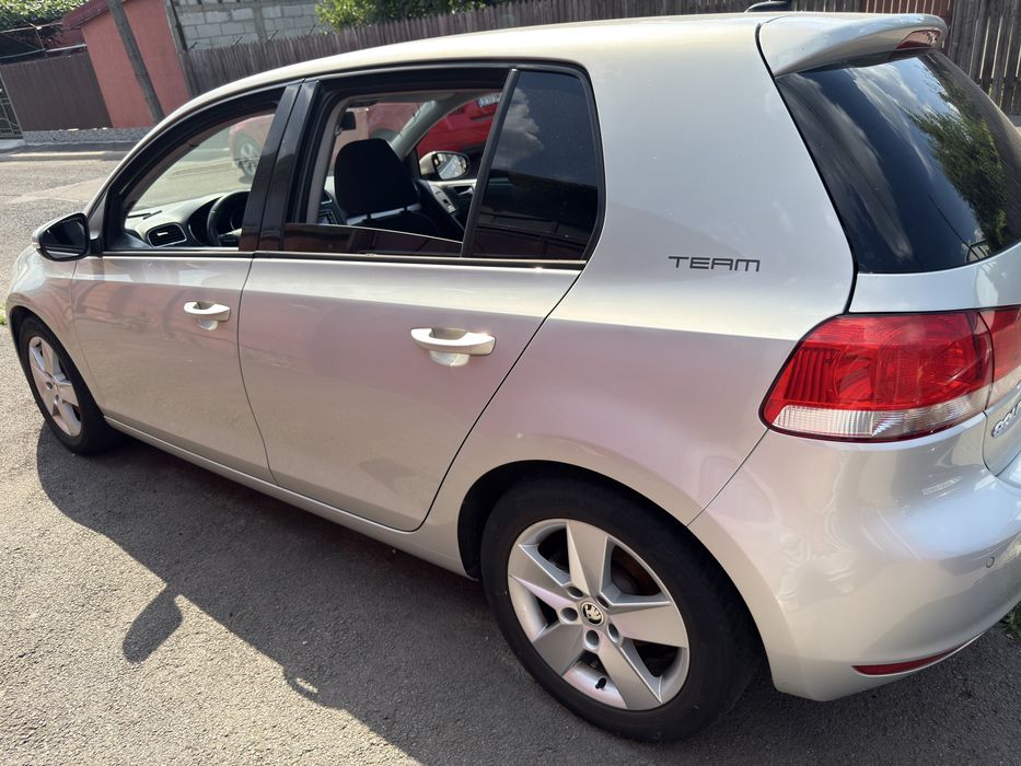 VOLKSWAGEN Golf 2010 — imagine 3