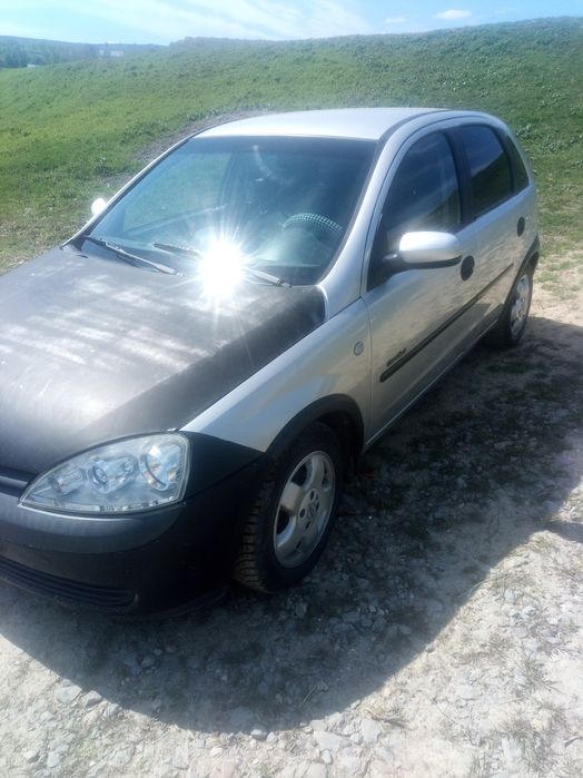 OPEL CORSA Anul 2001