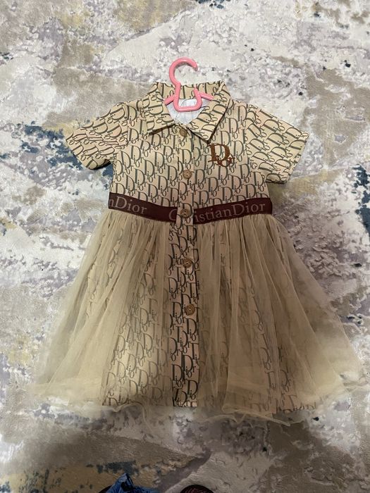 Продам платья