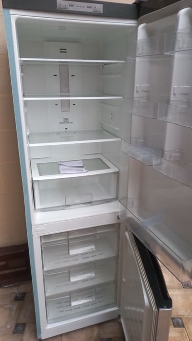 Холодильник LG двухкамерный