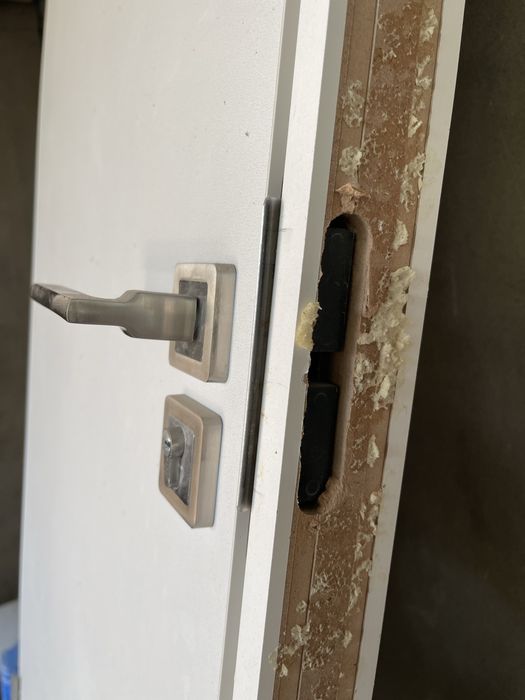 Eshik Продам меж комнатный дверь