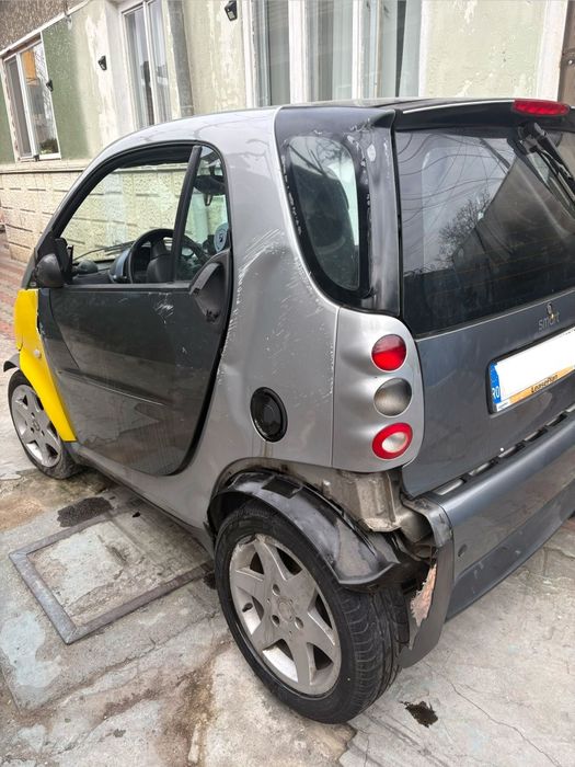 Vând piese de Smart fortwo dezmembrez