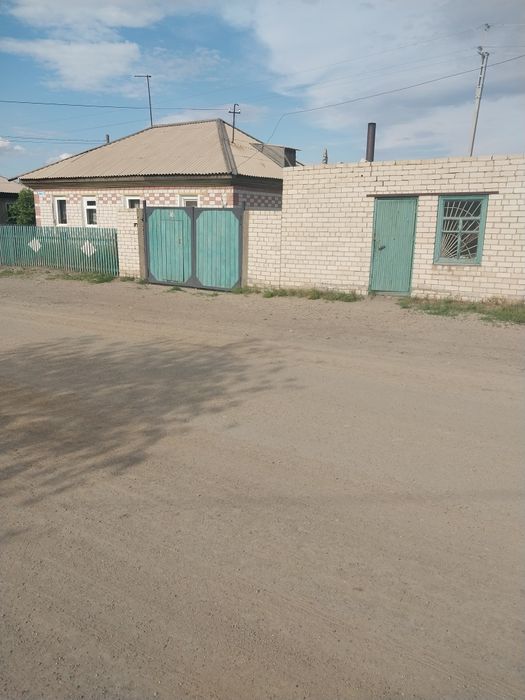 Продам дом на Водном угловой