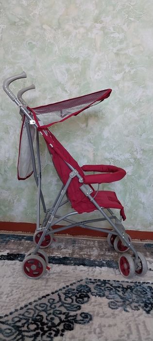 Продается коляска детская,  новая.