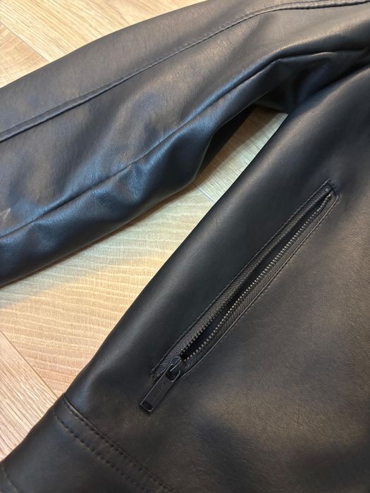 Geacă de piele Reserved