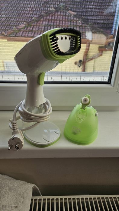 Aparat de calcat vertical cu aburi Starlight