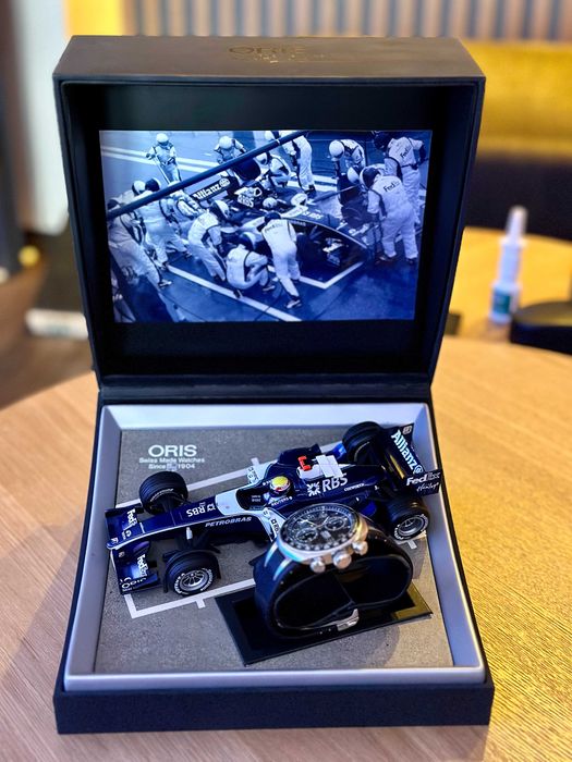 Часовник Oris WilliamsF1 TT3 Chronograph limited edition.