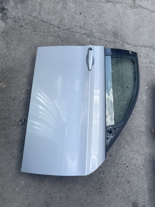 Врата БМВ Е90/ Е91 (vrata bmw e90/ e91)