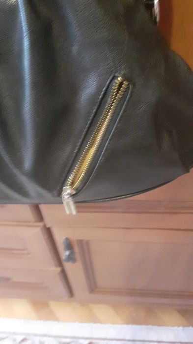 Черна дамска чанта