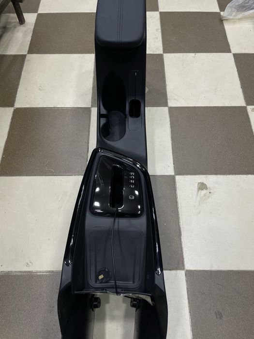 Damas uchun onix bar