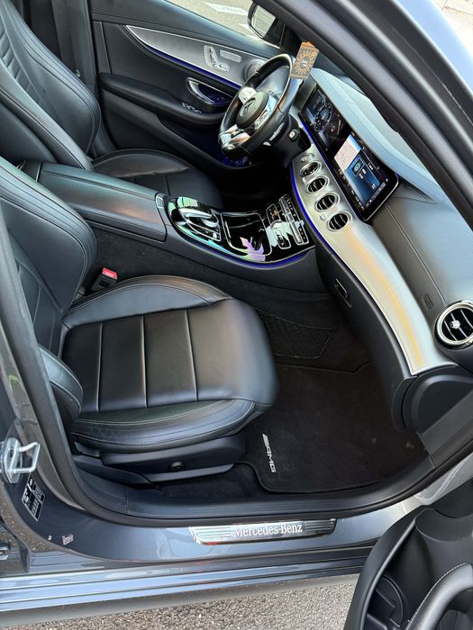 Mercedes E400d 4Matic 340cp Pachet AMG 2019