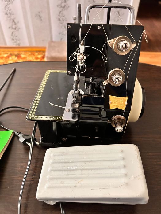 Оверлок электрический