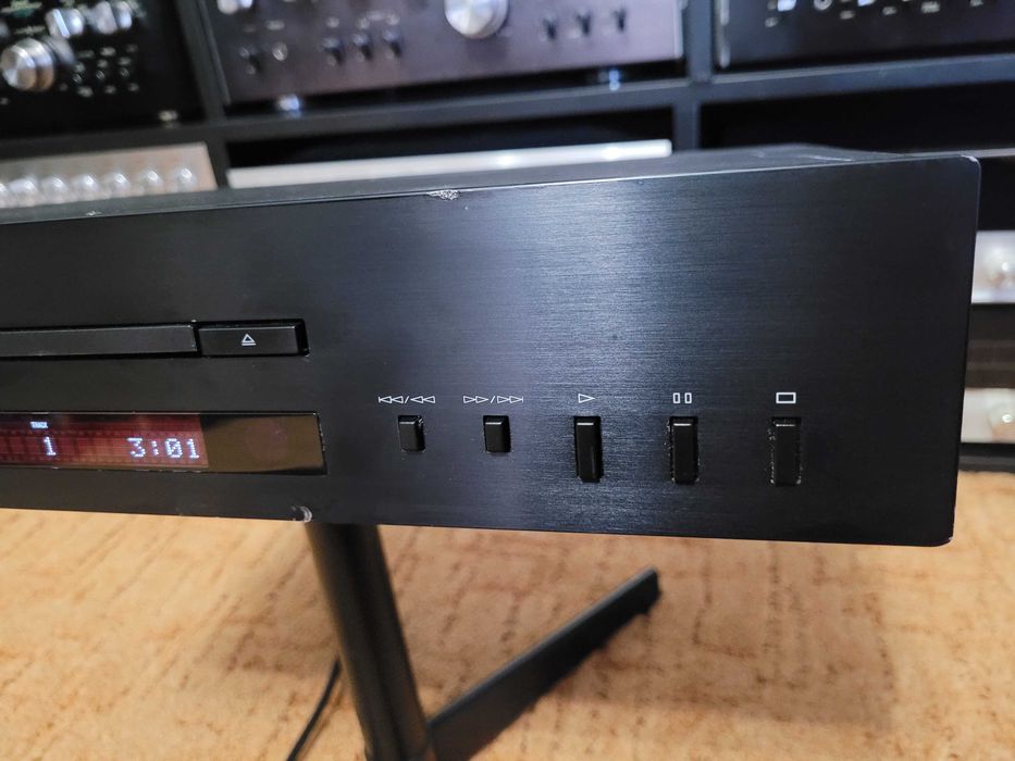 YAMAHA CD-S700 cd-player Hi-Fi port USB/iPOD