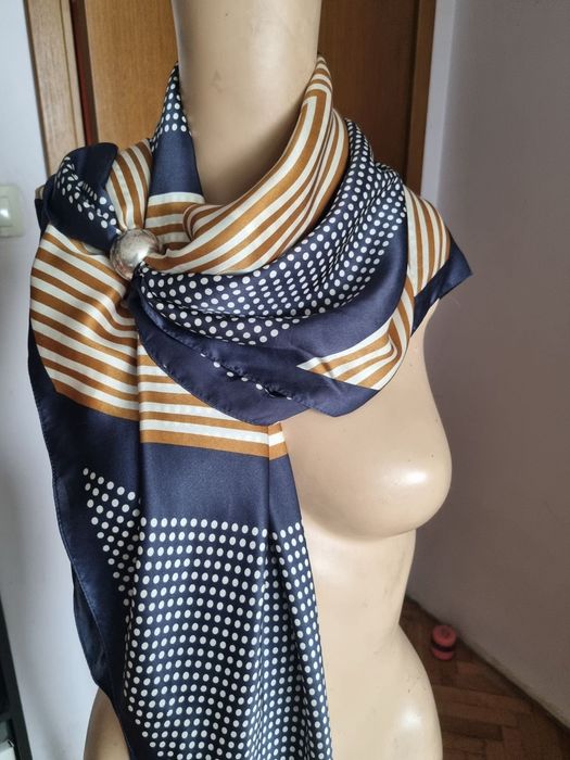 Копринен шал Massimo Dutti