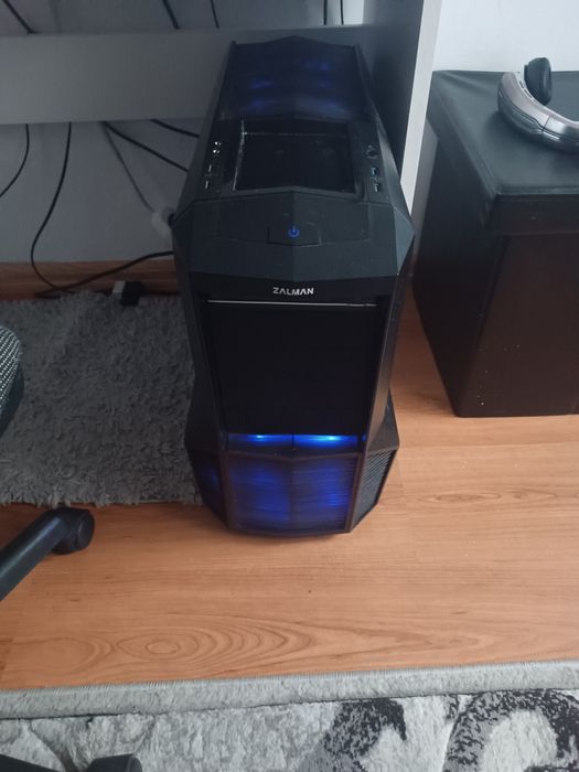 PC Gaming de vânzare sau schimb cu un telefon.