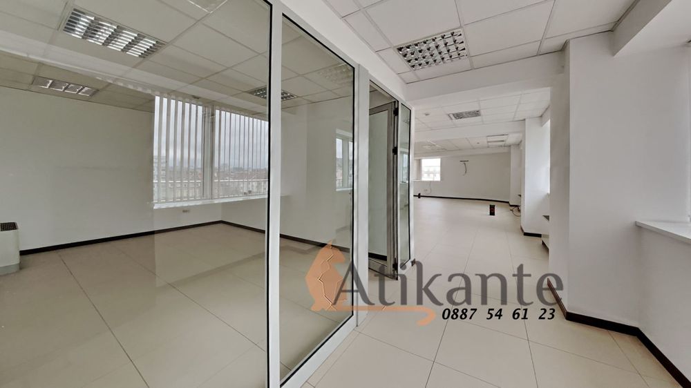 Дава се под наем Офис в София, Център - 175 кв.м за 2618.34 € - Снимка #1