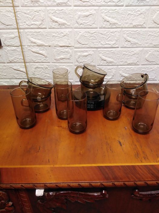 pahare si cani diferite