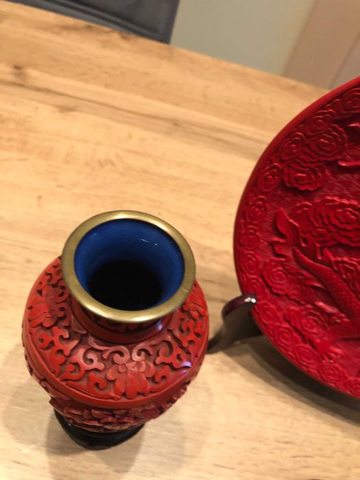 Vand set trei piese asiatice din cinnabru rosu