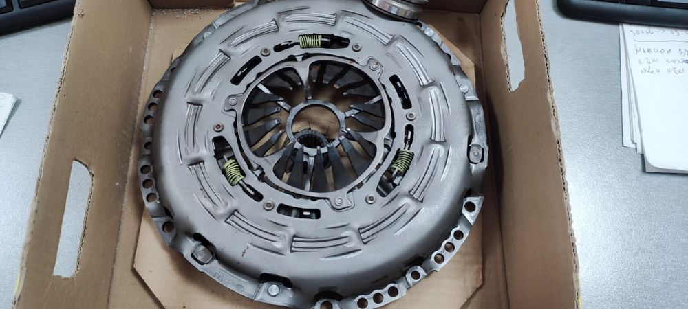 Комплект съединител  LuK Citroen Peugeot