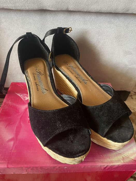 Сандали на платформа номер 38