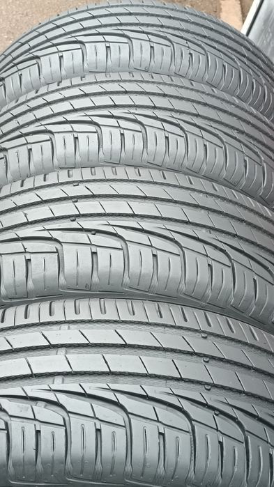 215/60/16 Uniroyal Дот 0823