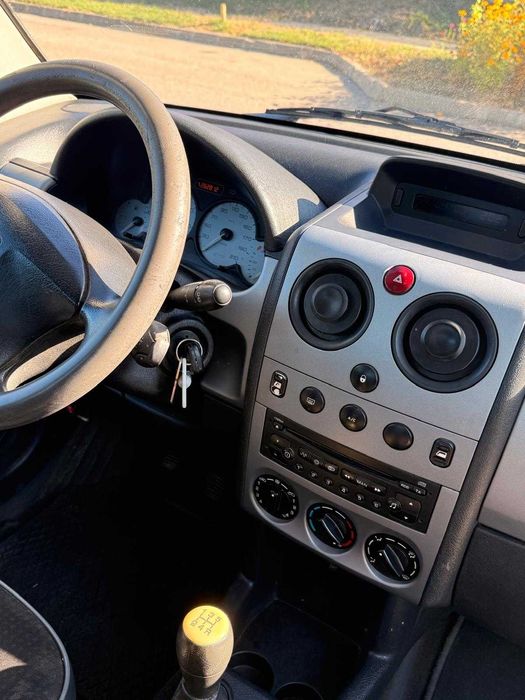 PEUGEOT Partner 0 — imagine 3