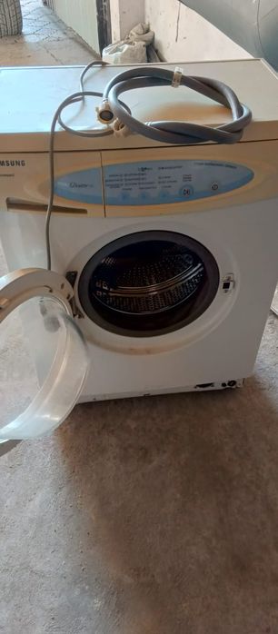 Стиральная машинка Samsung.