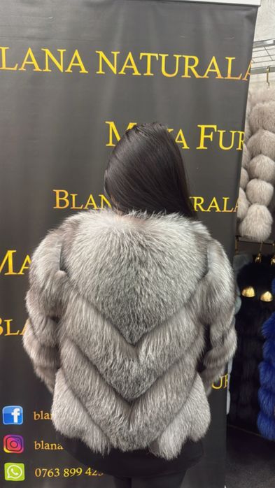 Haina din blana naturala premium, model in V