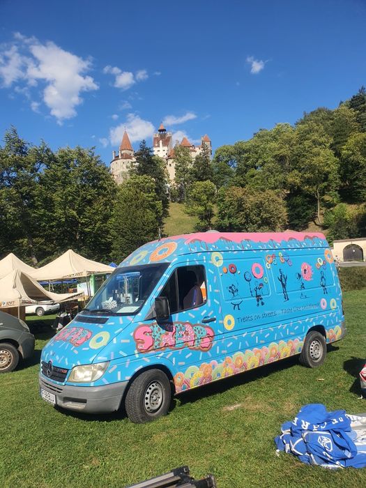 Inchiriere Food truck Mercedes Benz