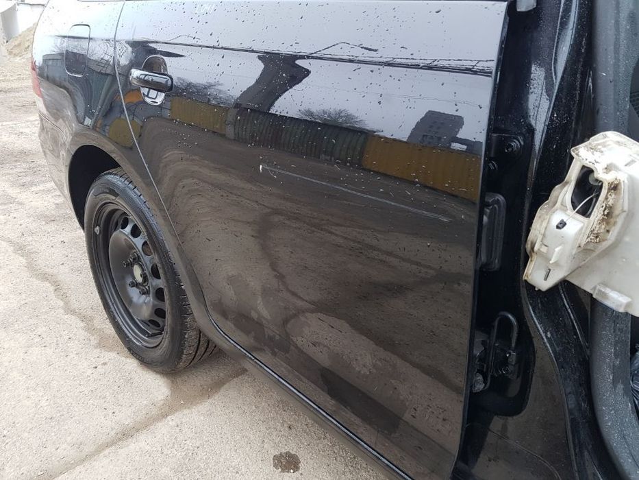 Usa / Portiera Dreapta Spate VW Golf 6 Break / Combi 2008 - 2013 Cod Culoare LO41