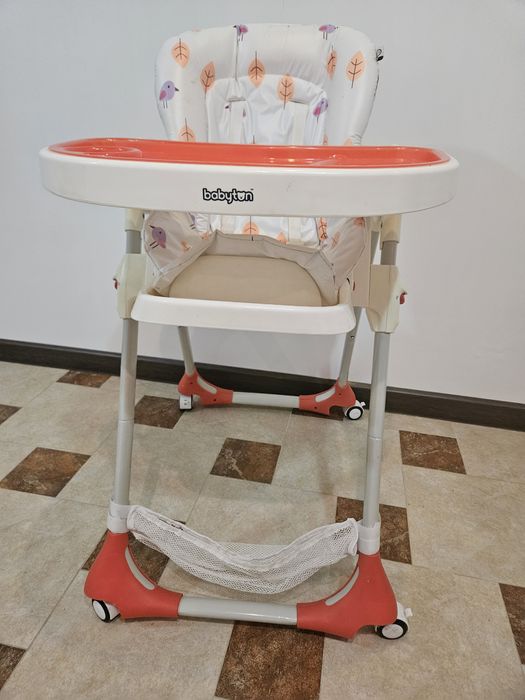 Продам детское кресло для кормления.