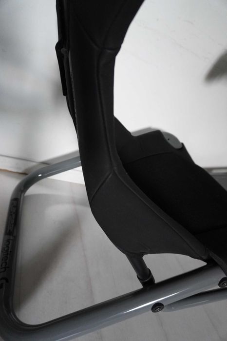 Sim Racing cockpit simulator Playseat Trophy curse compatibil Moza Fanatec, Logitech G Edition, în stare foarte bună.