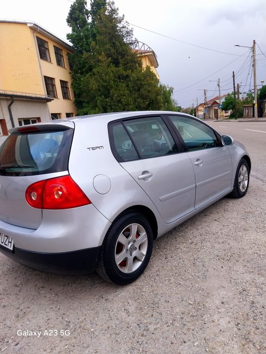 Volkswagen Golf V 1.9TDI 105CP TEAM
