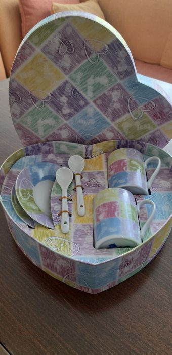 Чаши за кафе-за Свети Валентин, чаши за вино и безалкохолно