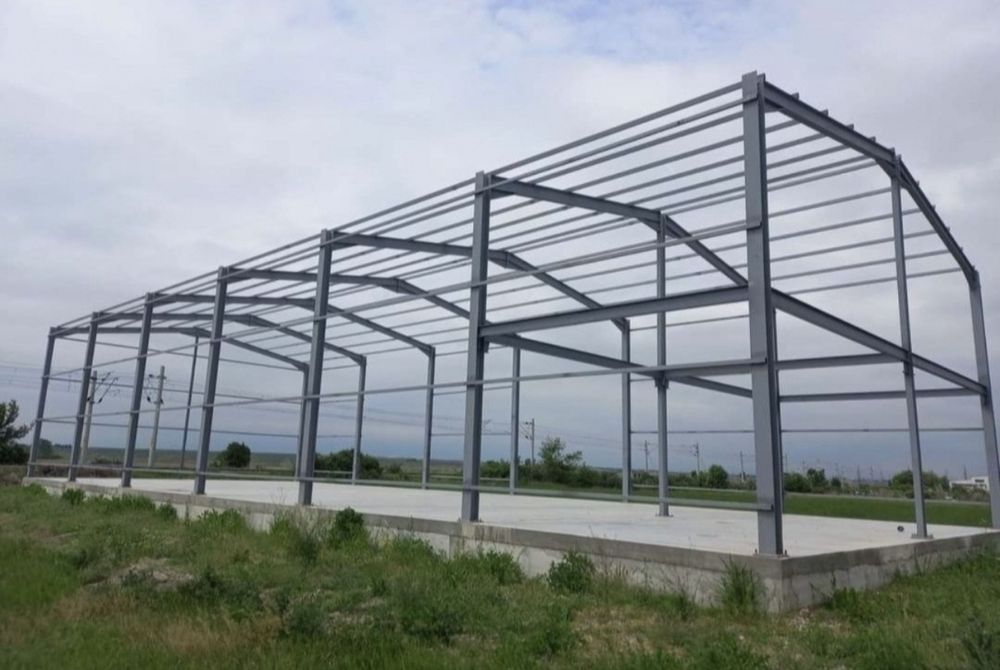 Vând hală metalica