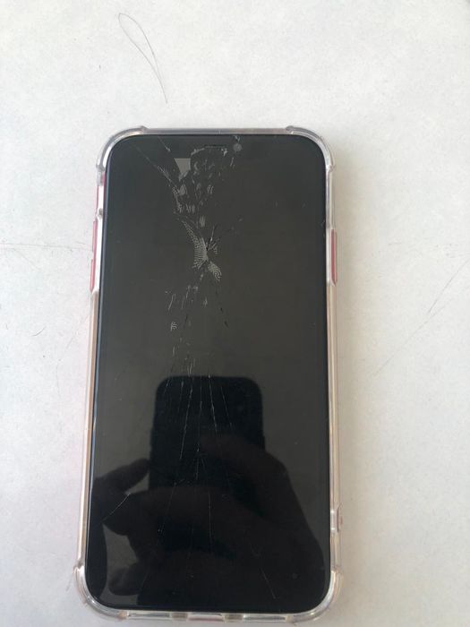 Обменяю айфон 11