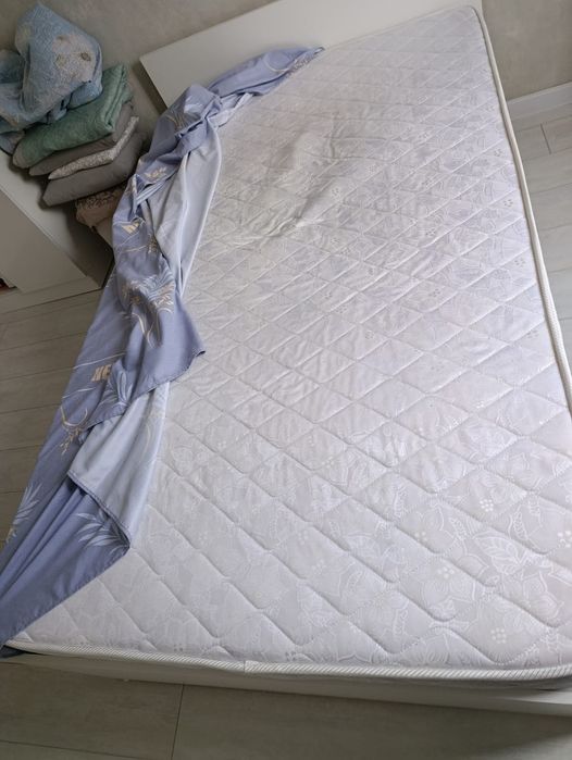 Продаю кровать 50 тыс СРОЧНО