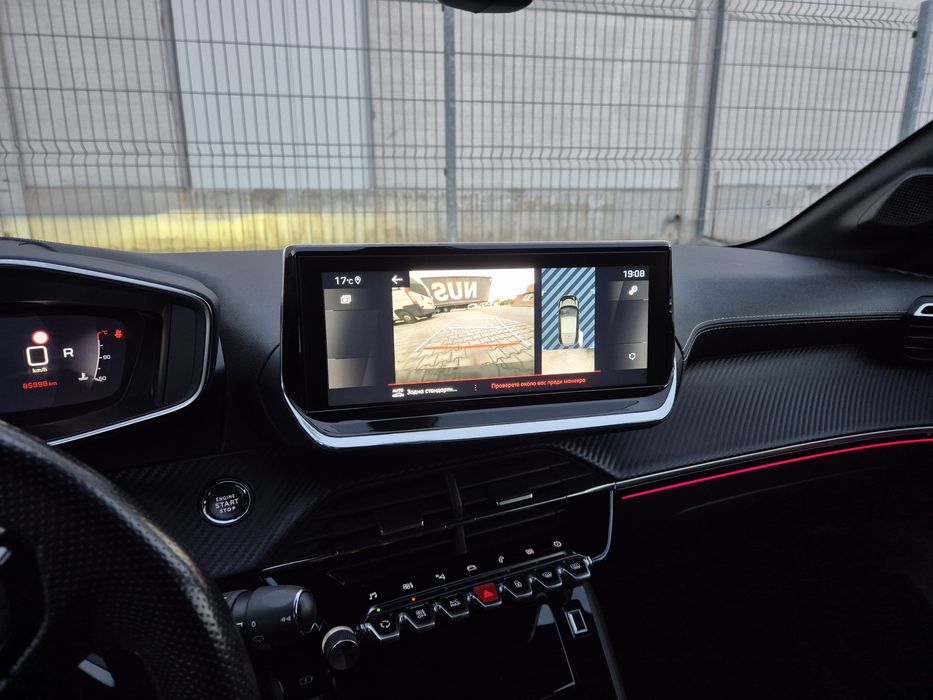Peugeot 208 1.2i GT Line 101hp автомат