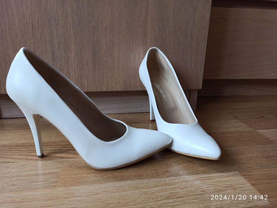 Официални обувки р40