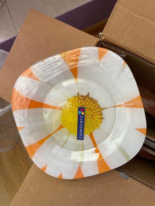 Столовый сервиз новый Люминарк